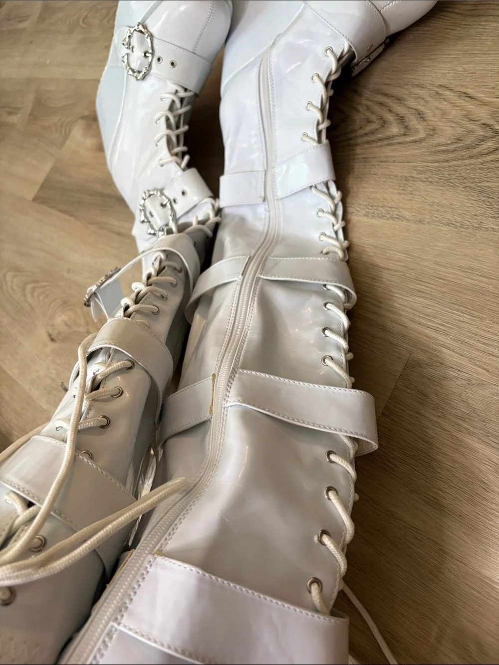 Ellie Shoes White 500-KAMORA Chunky Platform Thigh High Buckle Boots Size 7 goth